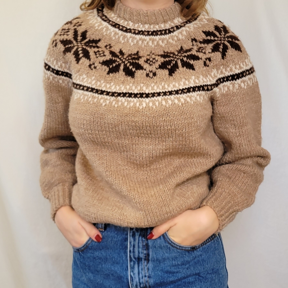 Classic Retro Brown Vintage Hand Knit Snowflake Winter Sweater